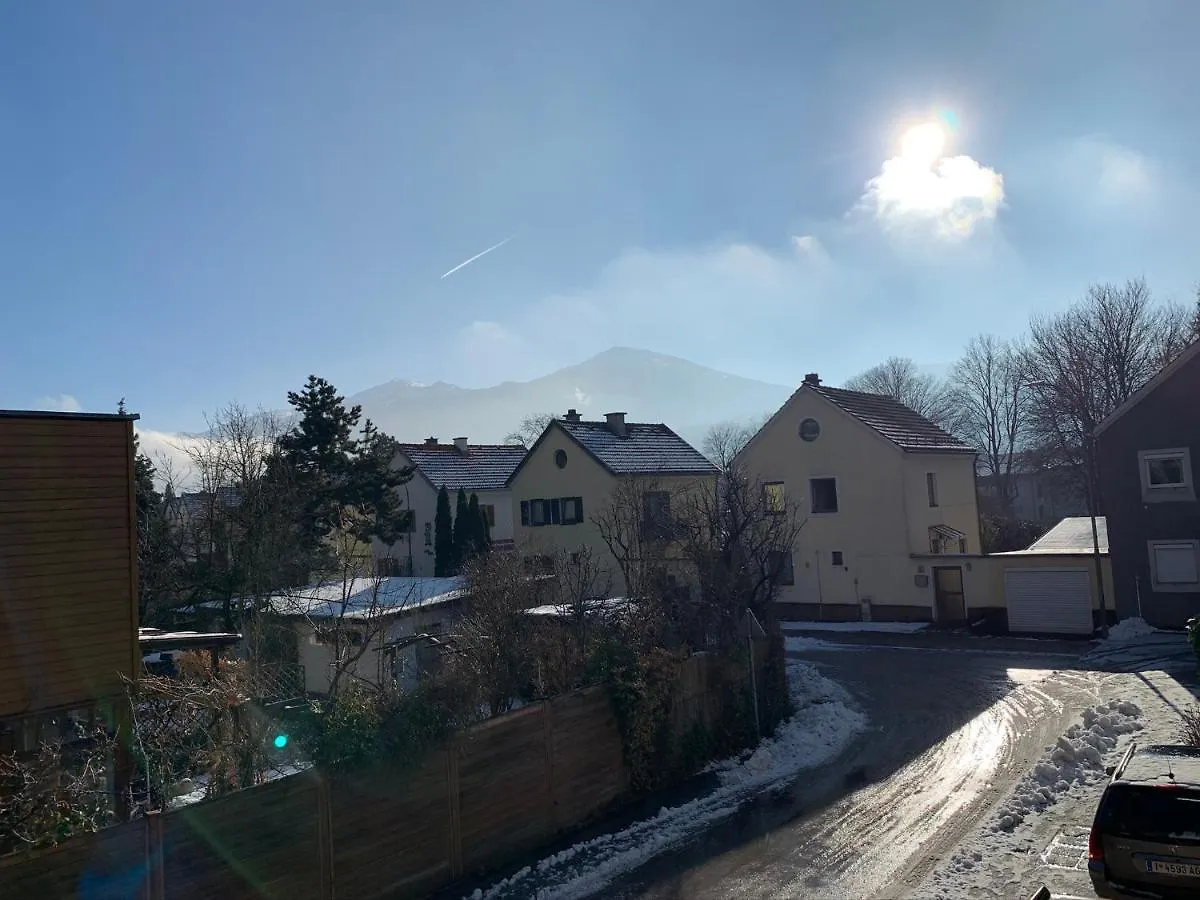 Blue Mountain Hostel Innsbruck 0*,  Austria